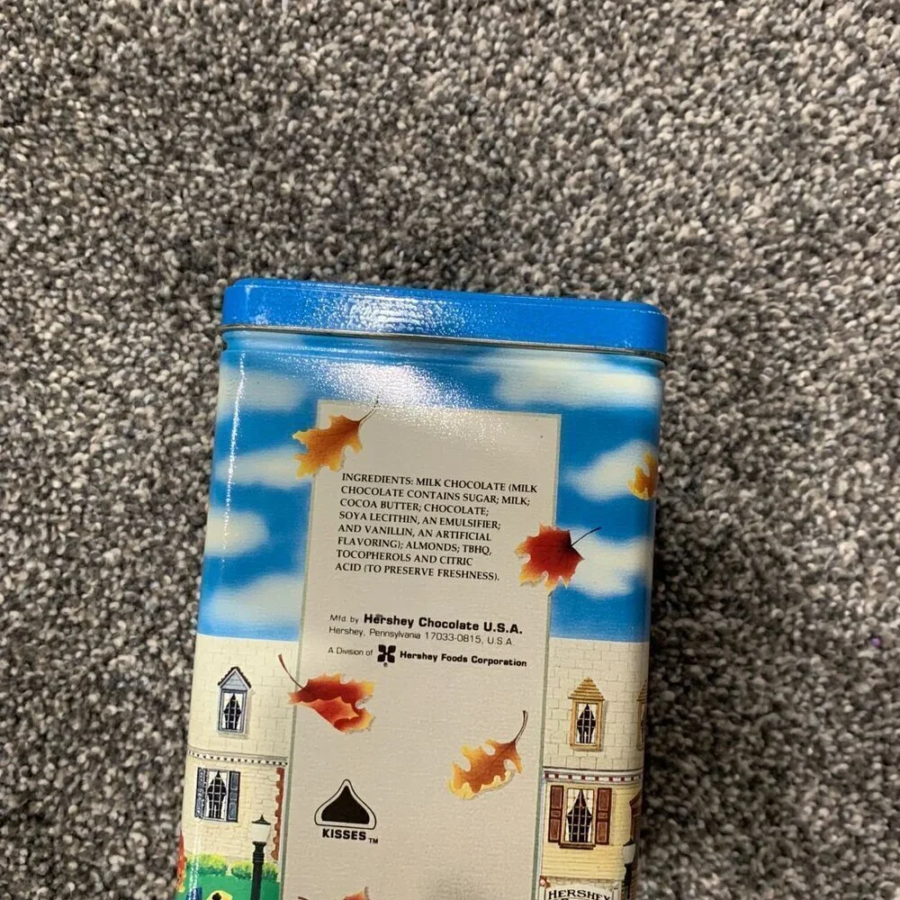 Vintage 1990 Hershey's Kisses with Almonds collector tin - In great shape!